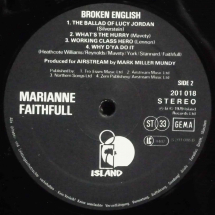 MARIANNE FAITHFUL - Broken English